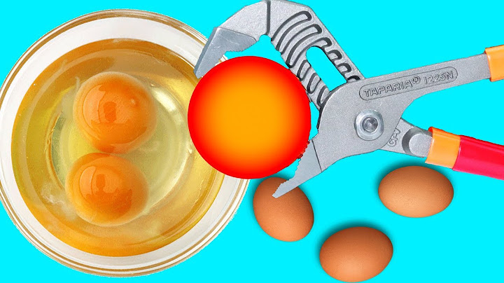 Glowing 1000 Degree Hot Metal Ball vs Egg