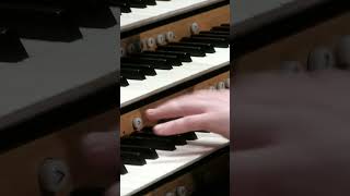 INCREDIBLE Keyboard Solo on Pipe Organ! BACH BRANDENBURG 5