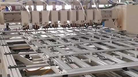 Multiple point welding machine for metal sheets