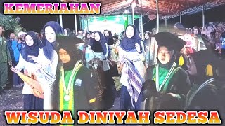 Upacara Adat Sunda Lengser Beraksi Di Acara Perpisahan Diniyah Se Desa Tawangbanteng Suasana Wisuda