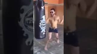 Download Lagu Bencong tinju dan gila MP3