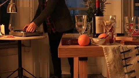 How To Host A Cozy Game Night During Fall & Winter | Zillow