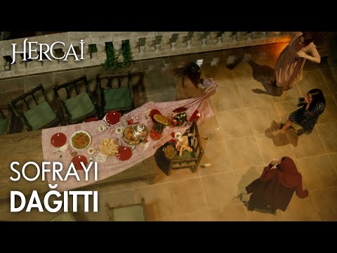 Gönül tüm sofrayı aşağı indirdi! - Hercai Efsane Sahneler