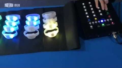 2016 Multi-zone Remote controlled LED Wristband 15color flashing Bangles
