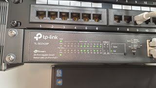 tp-link TL-SG2428P unboxing, setting up, mounting and tour.