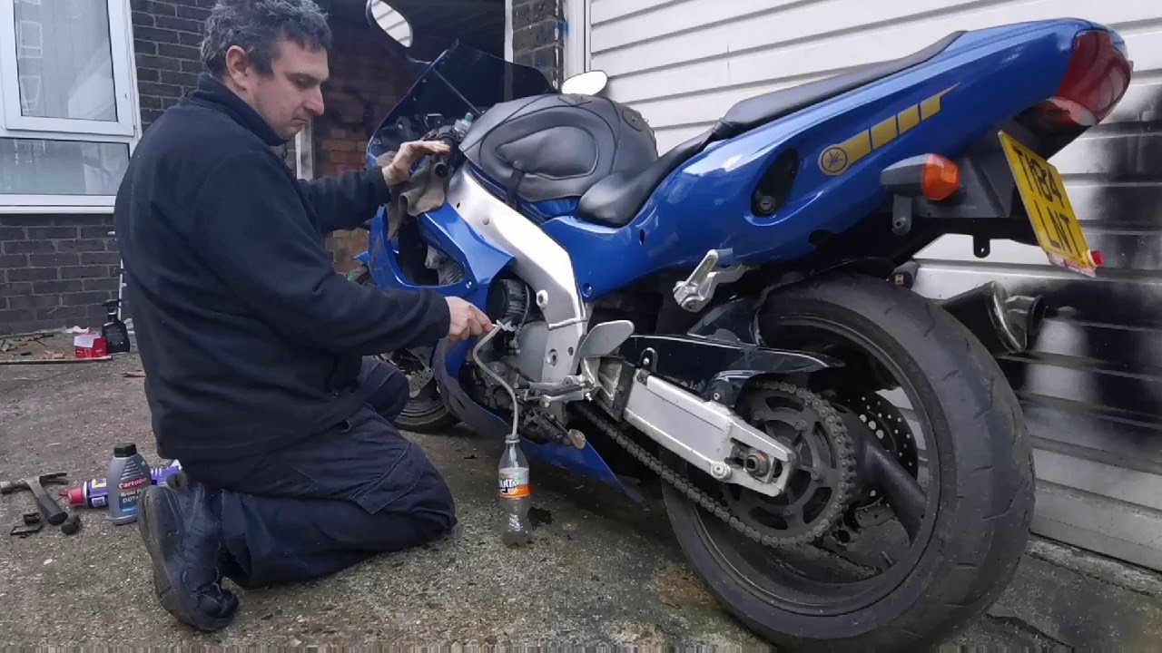 Yamaha thunderace, clutch fluid change, motorcycle clutch fluid change