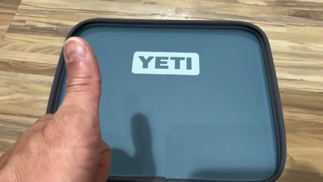 YETI Daytrip Lunch Box, Charcoal