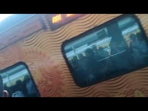 Tejas rajdhani train (new delhi) #train #newdelhi 