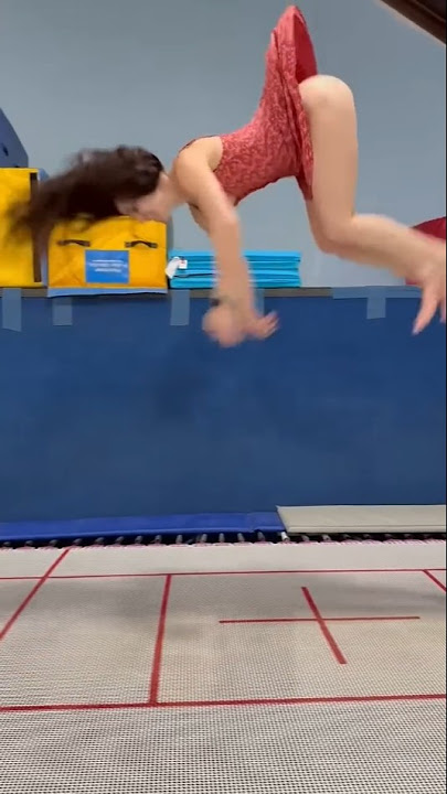 #helpmemakethismakesense #acrobatics #butifyoucloseyoureyes #tricking