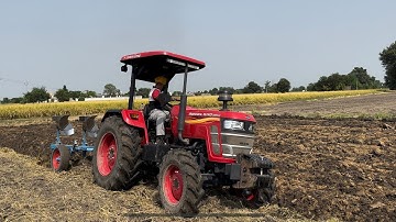 Yuvo 585 with 3mb plow