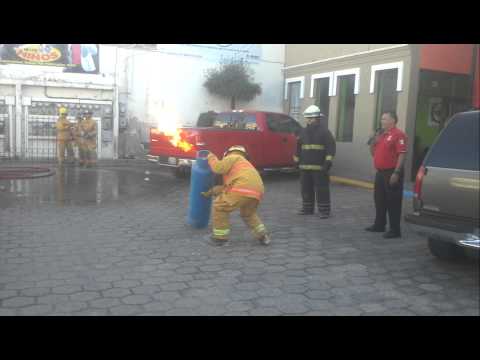 Vídeo: A vedação flexível funcionará em tanques de gás?