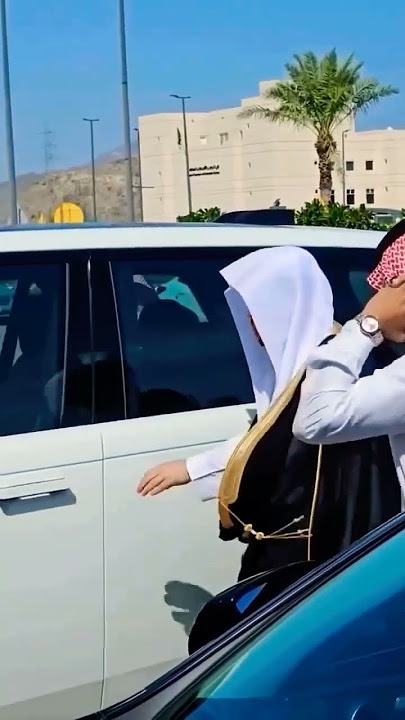 Sheikh Yaseer Al Dosari Driving on Car 🫀😇 #youtubeshorts #trending #shorts #viralvideo #subscribe