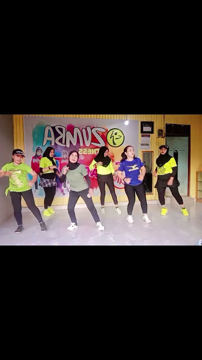 olahraga dl kt guys cari keringat😅 #zumbafitness #fyppp #senamkreasi
