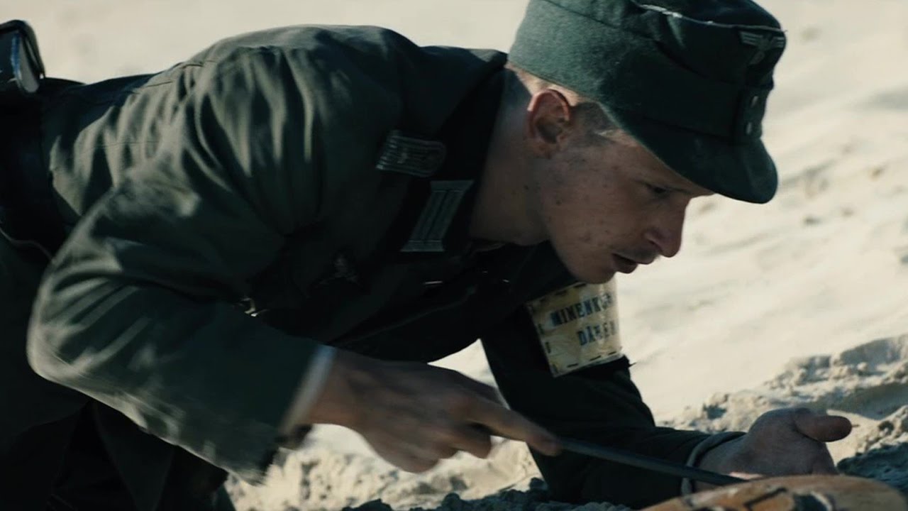 映画 ヒトラーの忘れもの 予告編 ナチが埋めた0万個の地雷を撤去したのはドイツ少年兵たちだった Youtube