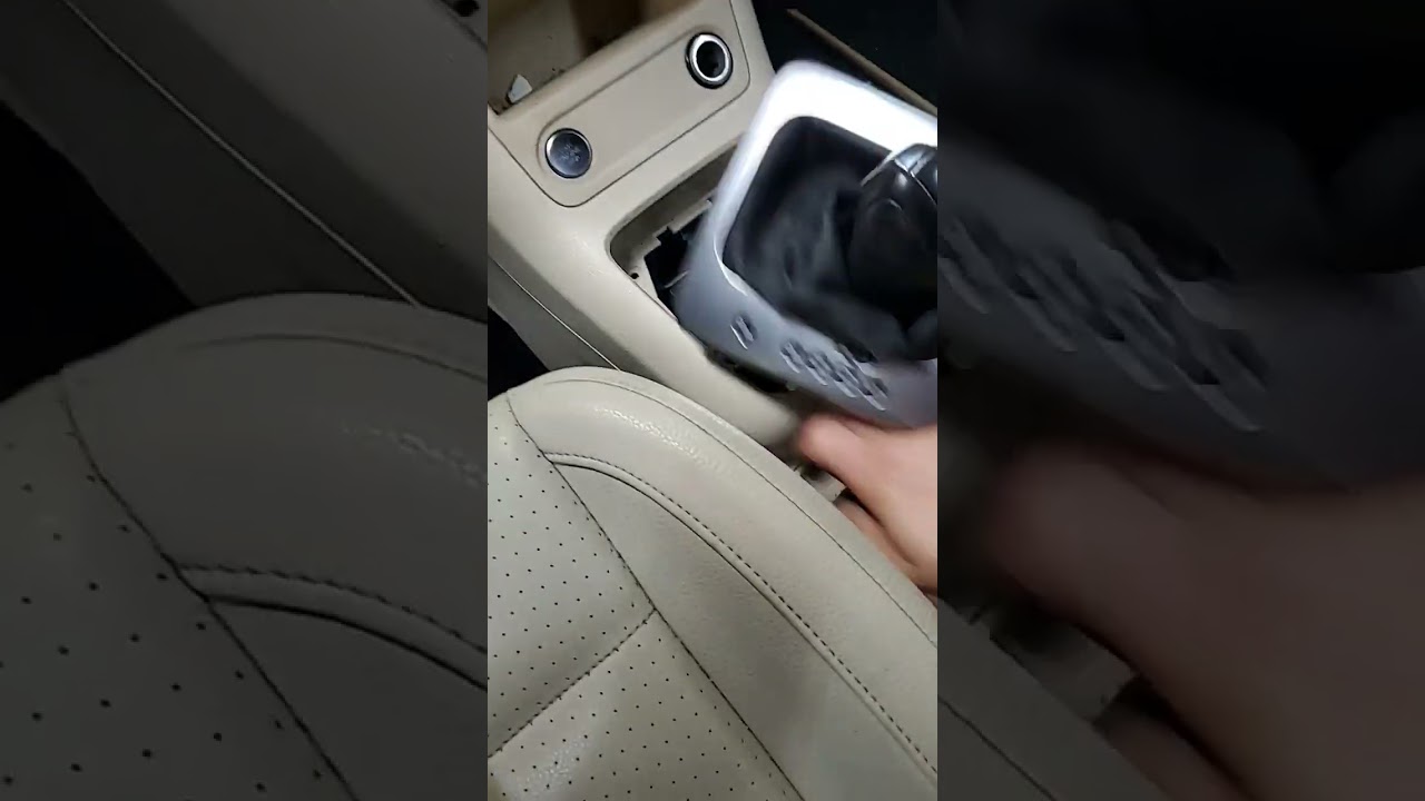 Замена выключателя старт-стоп VW Tiguan 2014