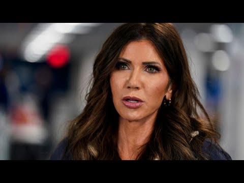 ترامب ي قيل كريستي نويم تم استبدالها