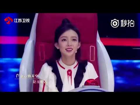 #不凡的改变#林依轮的热情搭配姚伟涛的深情，这版《爱在2000》还有点父子情的味道，来感受下两代“小鲜肉”对爱的诠释吧～
