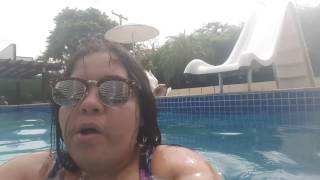 Vlog Eu E Minha Mãe Tomando Banho Na Piscina Hoje De Manhã.