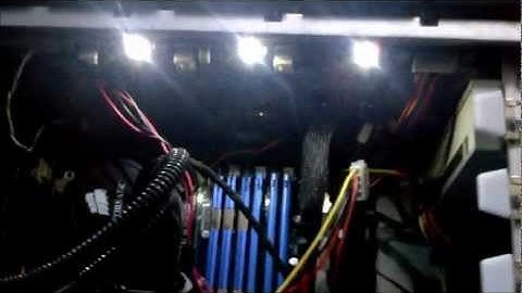 Alienware aurora light problem or is it? someone help!