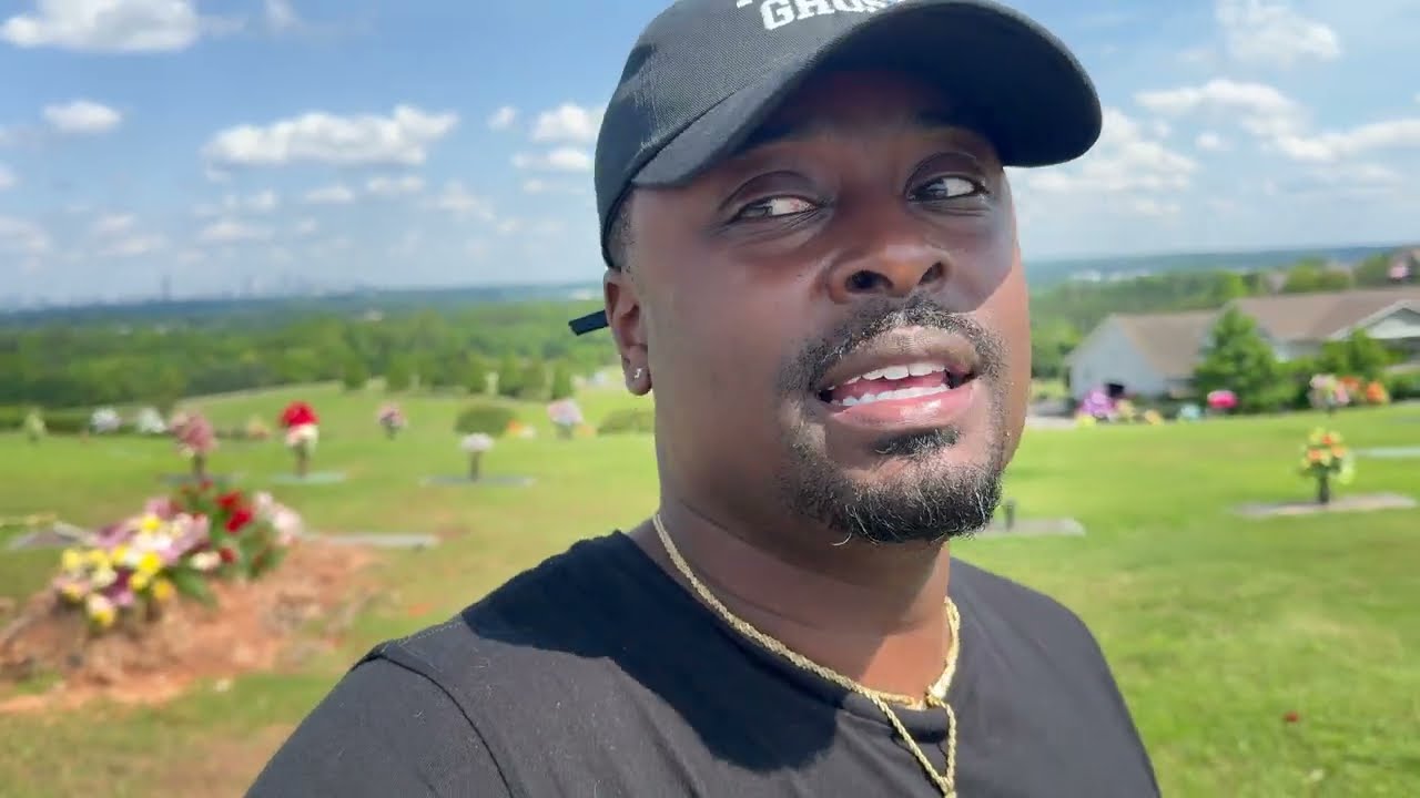 Во время моего сеанса в «Спиритической коробке» появилась темная фигура. Был ли это мой друг?