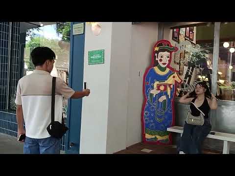 buu dien Vietnam post office&bookstore street