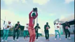 Ang'thintwa Mina ft (Ama AK47 official video)