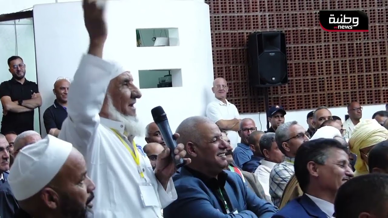 🔴 #قصر_البخاري | مواطن يطالب وزير الداخلية #السعيد_سعيود بإنشاء جامعة في الولاية الجديدة