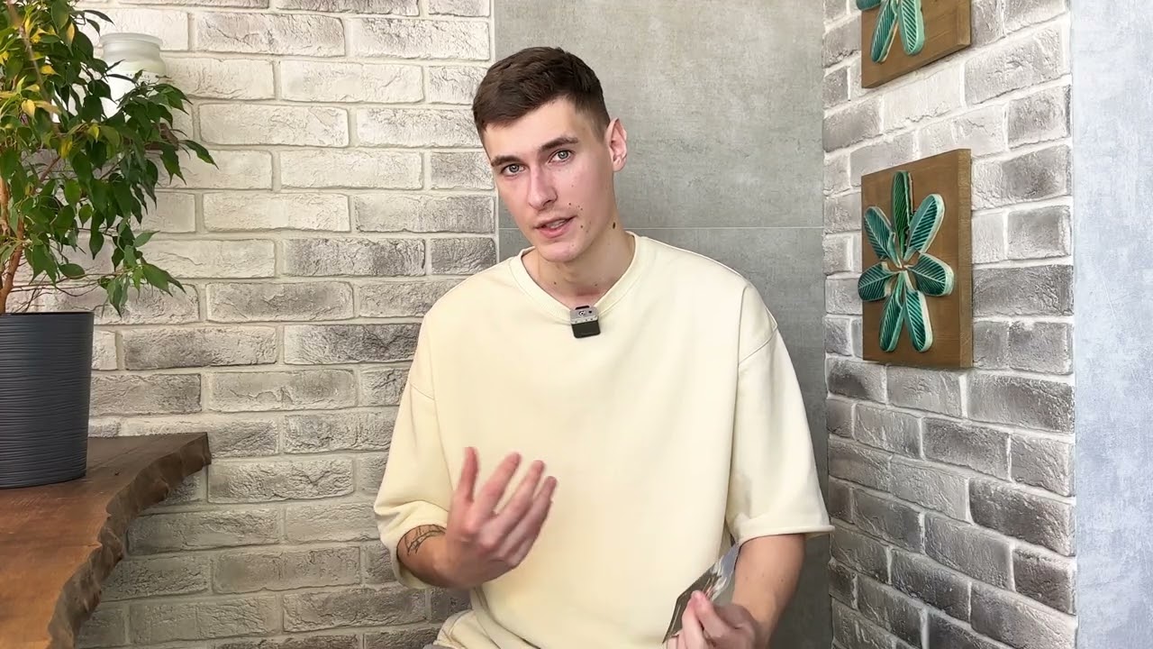 Какой МУЖЧИНА думает о тебе ПОСТОЯННО? | Расклад таро