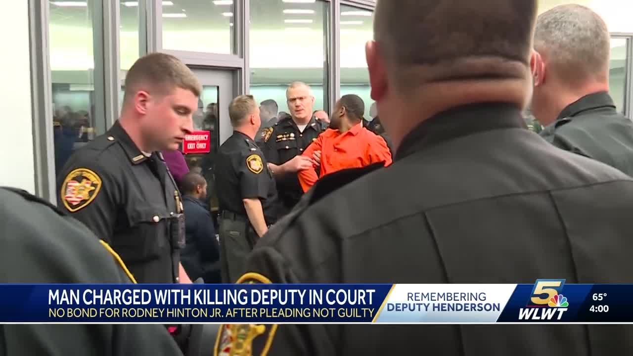 Man charged with killing deputy appears in court - YouTube