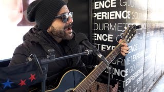 Daniel Rivas: "Solamente tú" - Busking in Madrid