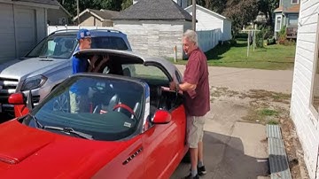 Removing the hard top on a 2002 Ford Thunderbird