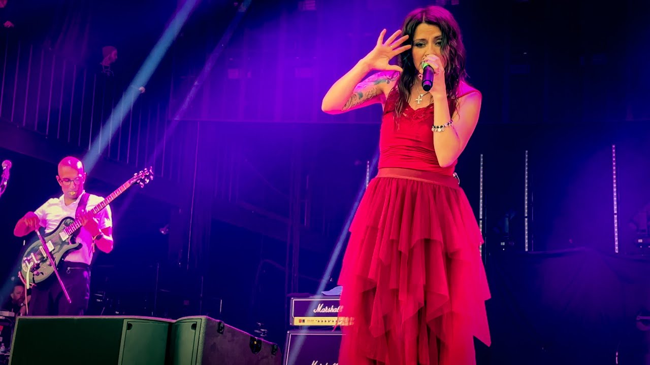 Flyleaf - Something I Can Never Have (NIN) Live Front Row (4K) @ROCKLAHOMA  #2025