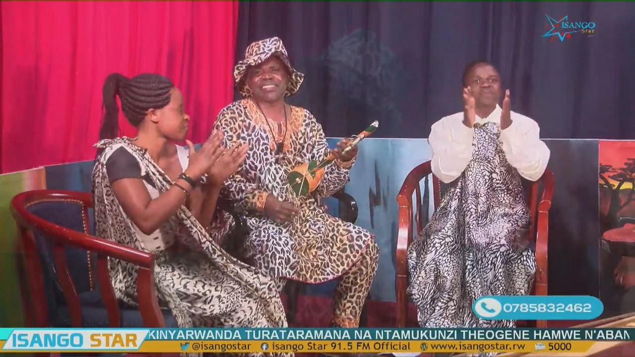 NTAMUKUNZI THEOGENE N'ABANA BE BATURIRIMBIYE NEZA CYANE MU GITARAMO KURI TEREVISIYO