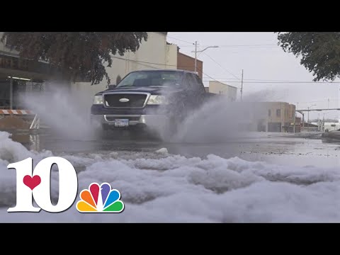 Video: Kommer snö att lägga sig på vått underlag?