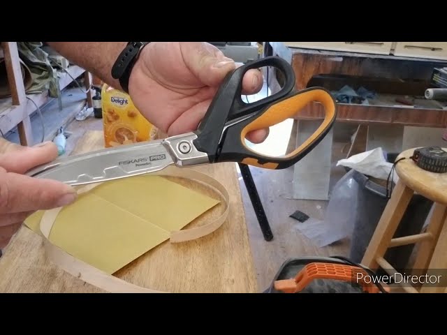 Crazy cutting scissors. 