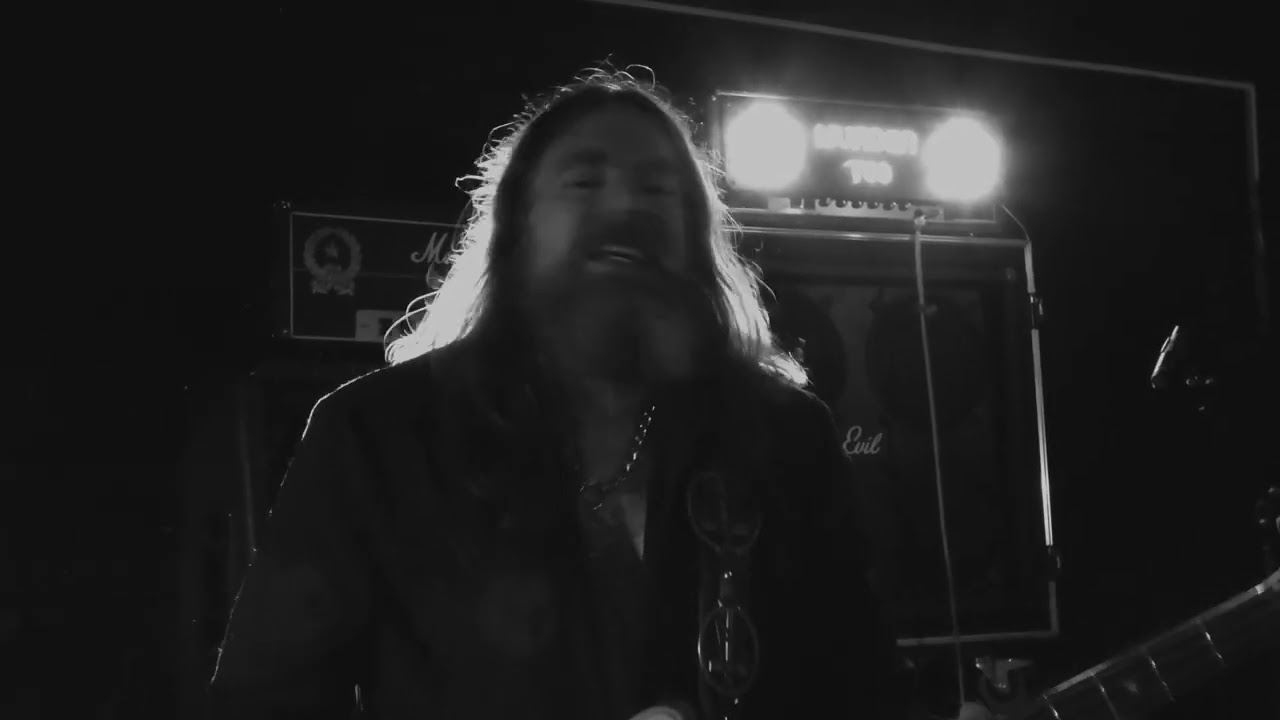 Global Talent World Share Born Lösers Video