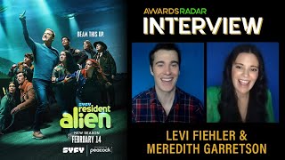 Levi Fiehler and Meredith Garretson on Ben and Kate’s Dark Turn in Season 3 of ‘Resident Alien’