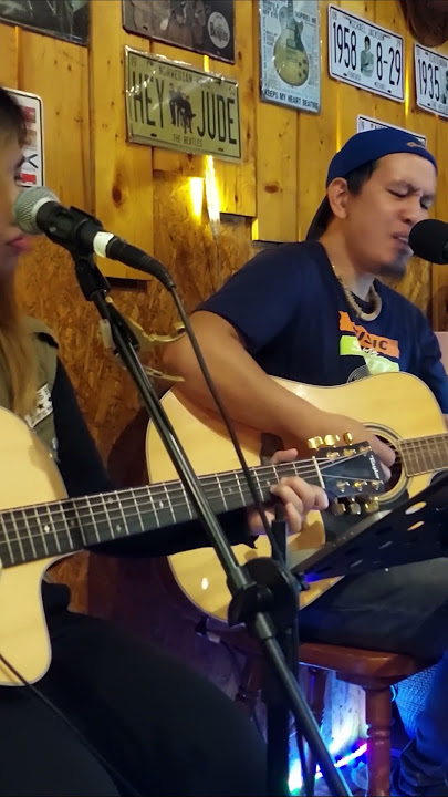 Restless Heart — The Bluest Eyes in Texas cover by Topyu Diaus & Jeden Sacpa at Baguio Live Band