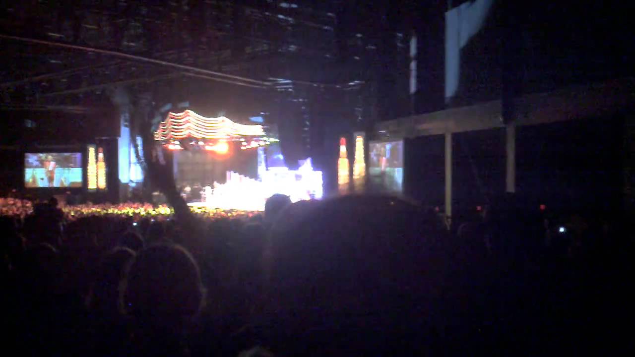 Jimmy Buffett Cheese Burger In Paradise Summer 2010 Live with Lyrics