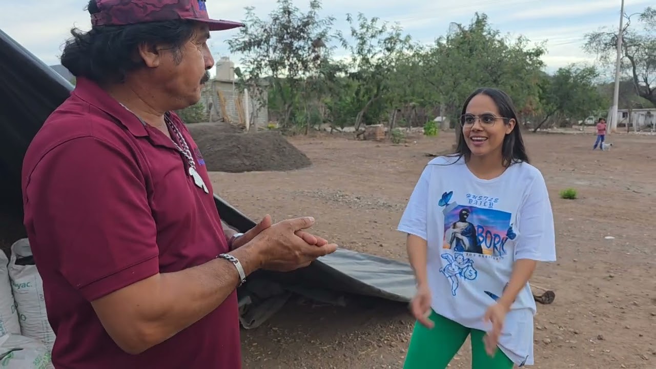 @ElGatoParadoOficial compramos cacahuates y asi los tostamos en el horno 