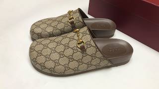 Gucci Women s mule with Horsebit in GG Supreme Review
