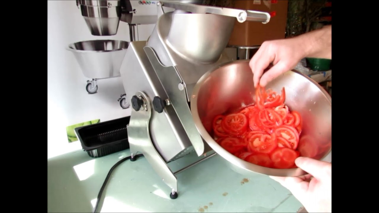 Feuma Supra 6e Tomaten schneiden