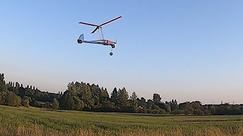 Summer Fun with a Autogyro