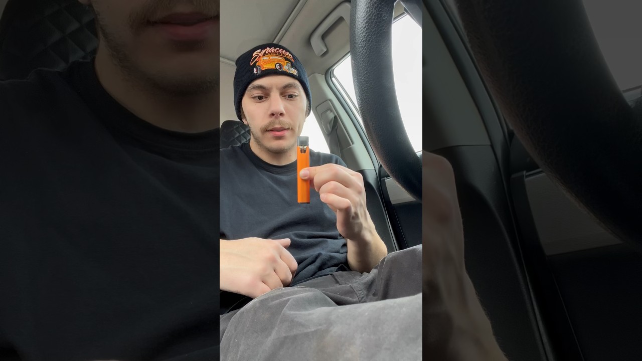 First time trying Live Rosin with the Stiiizy Triangle Mintz half gram pod shit goes crazy 10/10