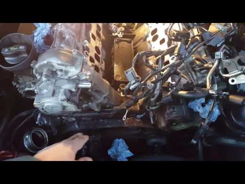 mercedes-(s-class,-cls-etc...)-om642-v6-engine-cdi-oil-leak-from-the-oil-cooler.