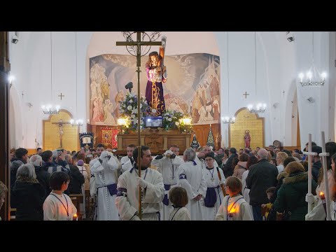 La lluvia obliga a celebrar la procesión del Silencio en el interior de la iglesia de San Pedro