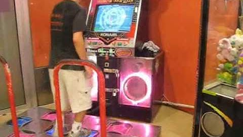 IDDR - Ronko doing Vanity Angel on Maniac, Double on DDR Megamix