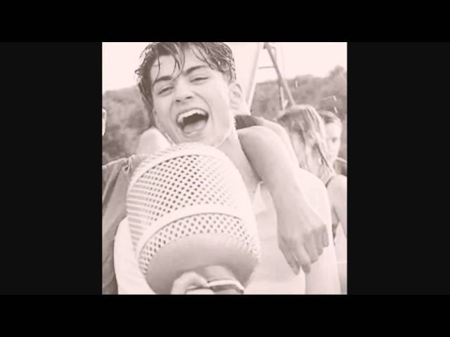 One Direction - Live While We're Young lyrics (HD) class=