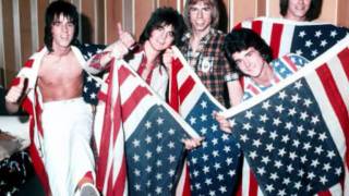 THE BAY CITY ROLLERS   KEEP ON DANCING.wmv