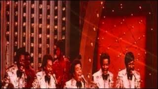 The Spinners (Live) Love Don't Love Nobody